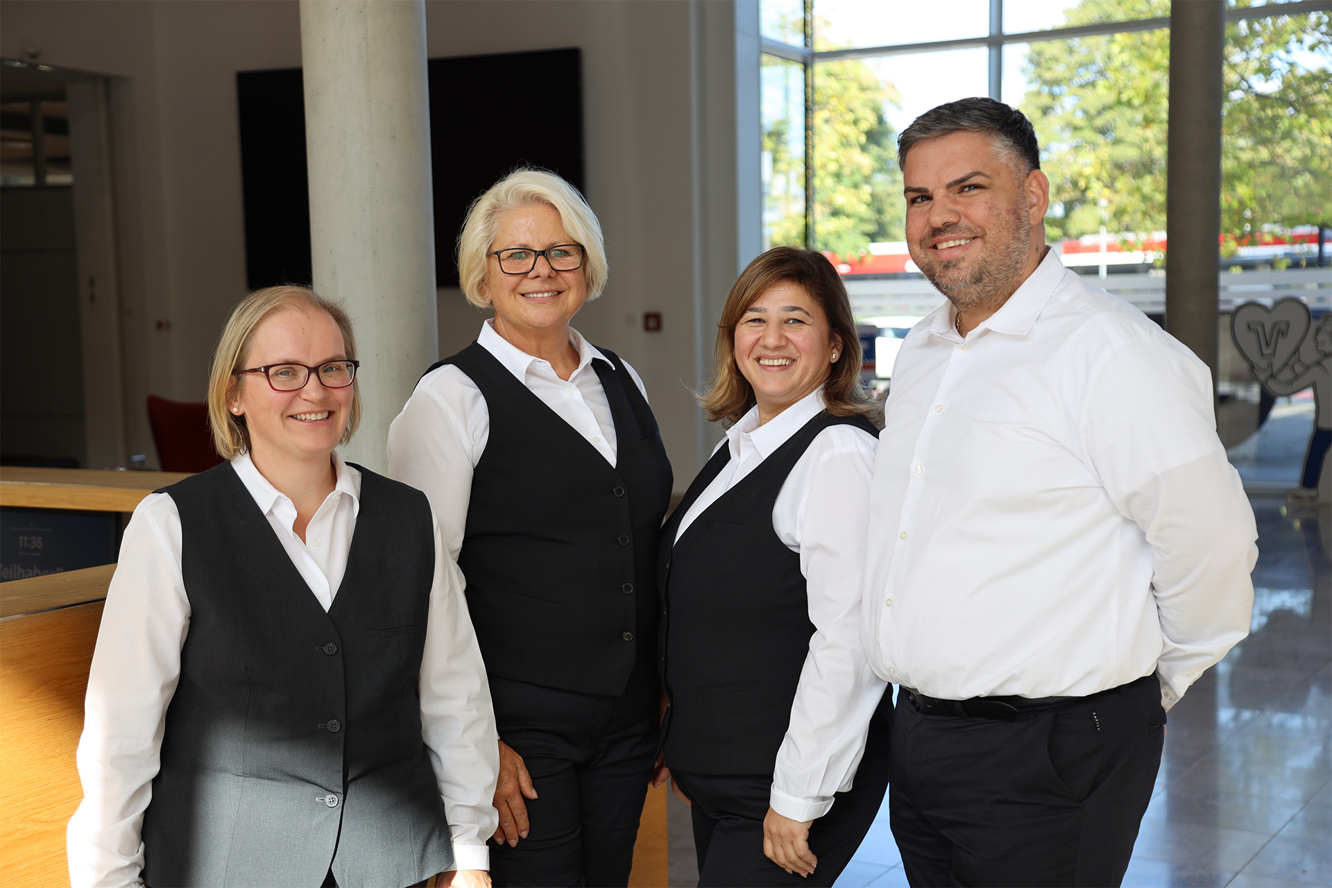 Tullnau Tagungspark - Tagungen, Events, Veranstaltungen - Konferenzräume in Nürnberg - Tagungsräume direkt am Wöhrder See - mit modernster Technik ausgestattet, Besprechungsräume, Seminarräume, Konferenzen, Seminare, Veranstaltungsräume, Eventlocation, B2B-Events, Catering - Team